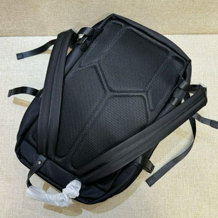 Picture of Prada Handbags _SKUfw241656444fw
